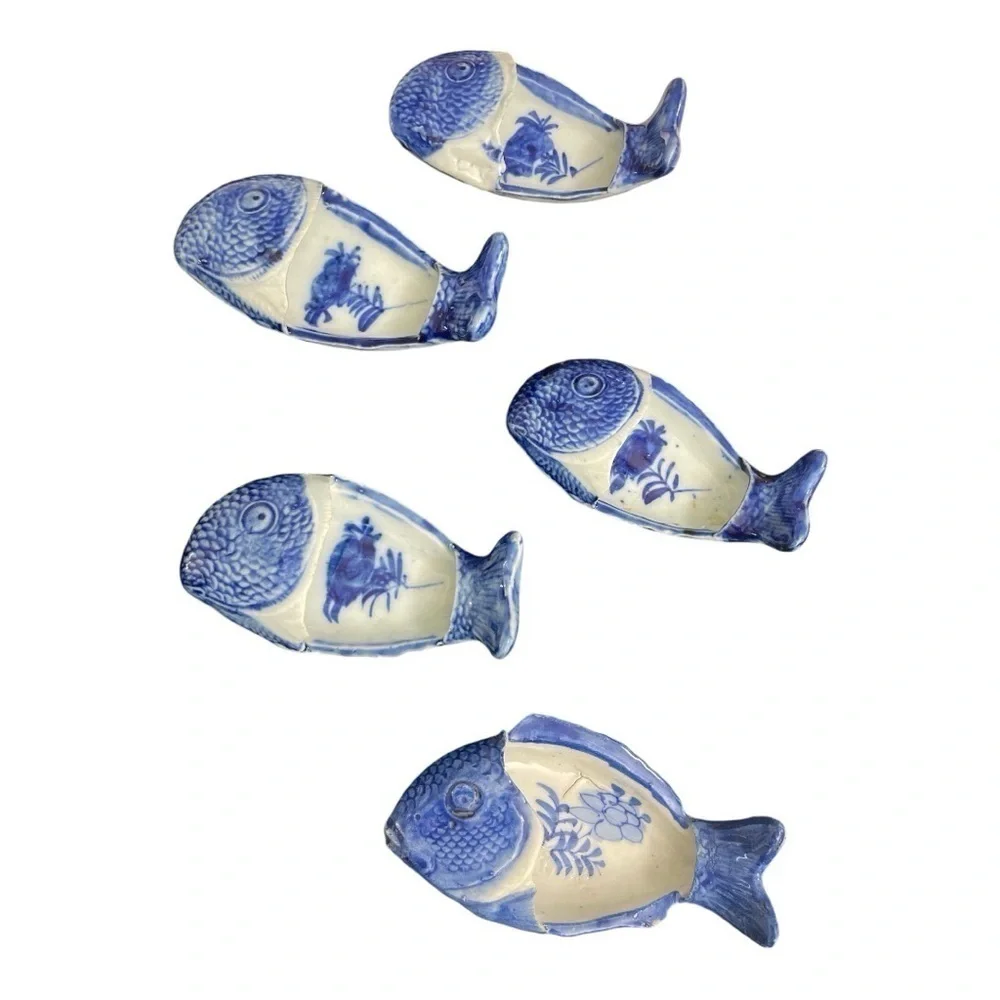 Antique Meiji Japanese Blue White Imari Fish Brush Washers Set of 5 c1890